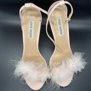 Light pink feather Steve Madden Heels